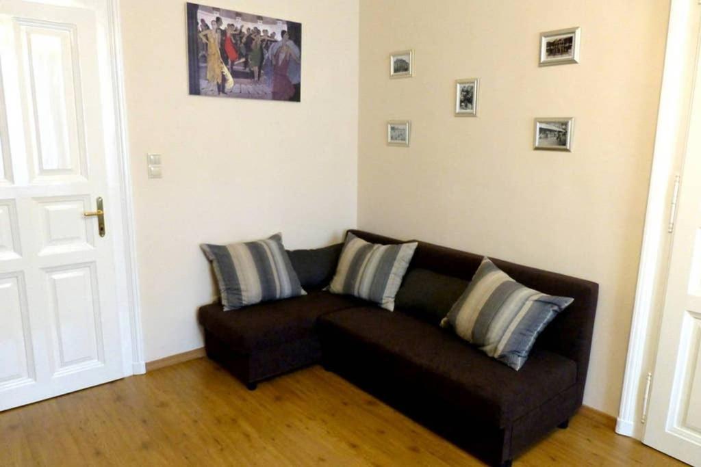 Elegant Apartment With Buda Castle View Budapest Luaran gambar