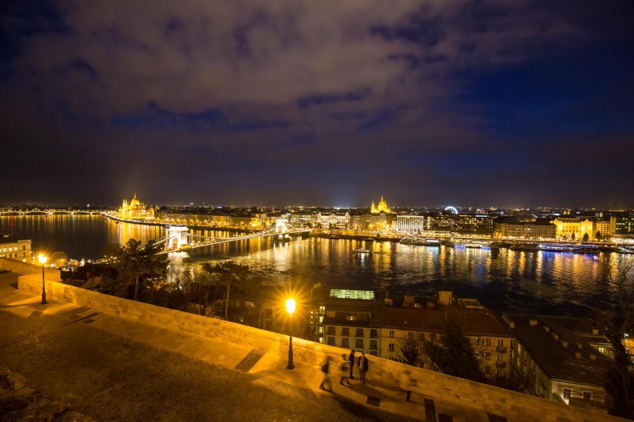 Elegant Apartment With Buda Castle View Budapest Luaran gambar