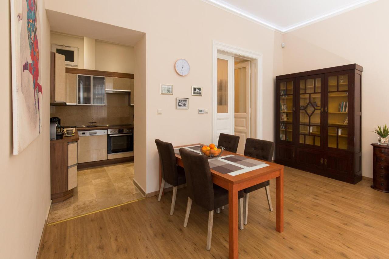 Elegant Apartment With Buda Castle View Budapest Luaran gambar