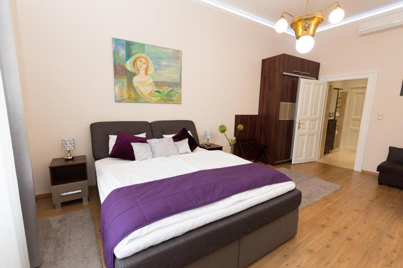 Elegant Apartment With Buda Castle View Budapest Luaran gambar