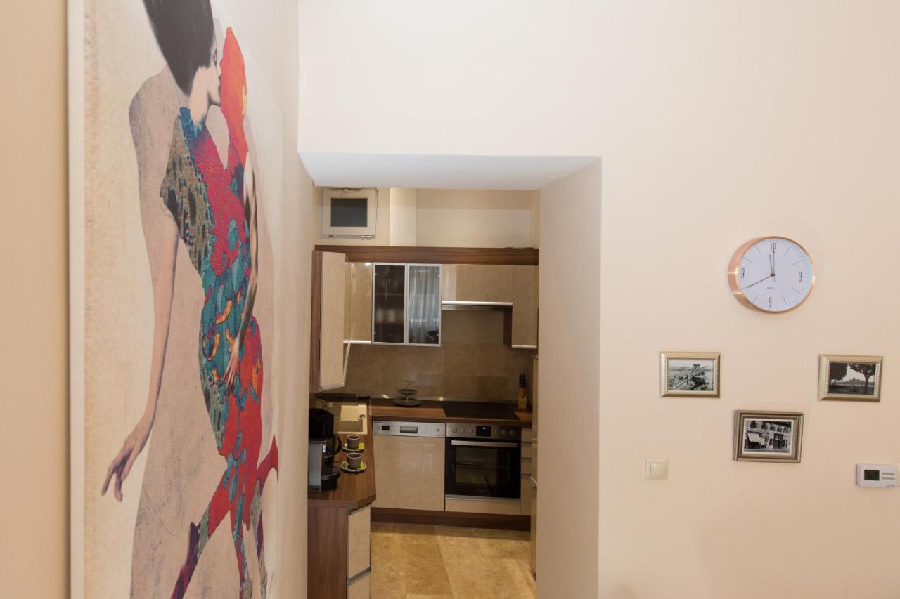 Elegant Apartment With Buda Castle View Budapest Luaran gambar